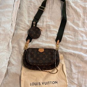Louis Vuitton Multi Pochette Acessoires
